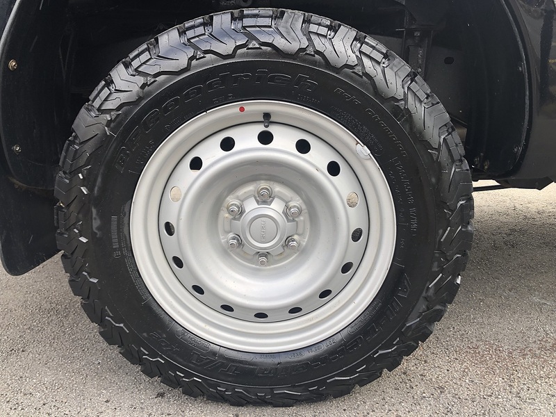 Isuzu Utility Dcb Pick Up 1.9 Manual Diesel