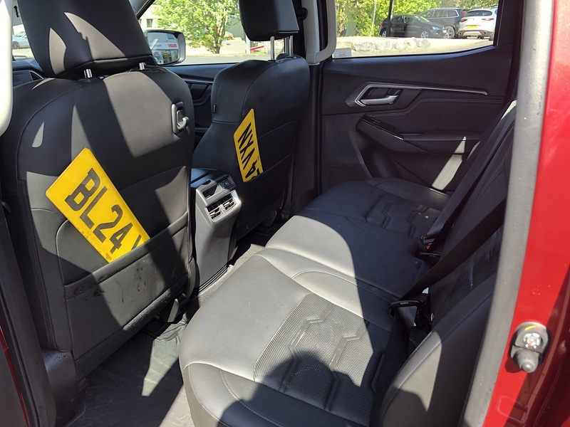 Isuzu 1.9 TD DL40 Pickup Double Cab 4dr Diesel Auto 4WD Euro 6 (s/s) (164 ps)