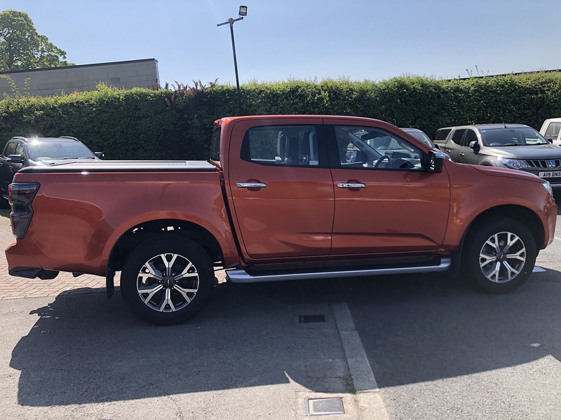Isuzu 1.9 TD DL40 Pickup Double Cab 4dr Diesel Auto 4WD Euro 6 (s/s) (164 ps)