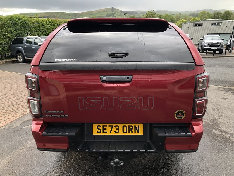 Isuzu 1.9 TD V-Cross Pickup Double Cab 4dr Diesel Manual 4WD Euro 6 (s/s) (164 ps)