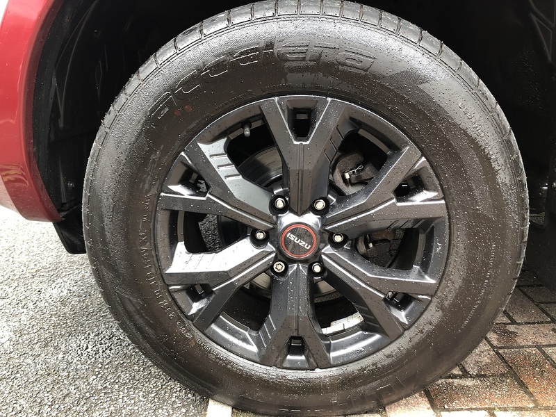 Isuzu 1.9 TD V-Cross Pickup Double Cab 4dr Diesel Manual 4WD Euro 6 (s/s) (164 ps)