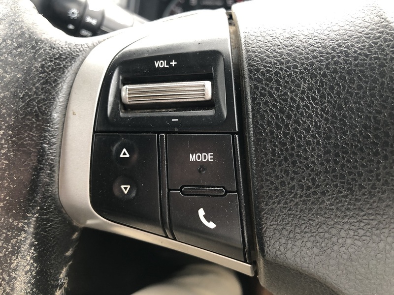 Isuzu TD Yukon Pickup 2.5 Manual Diesel