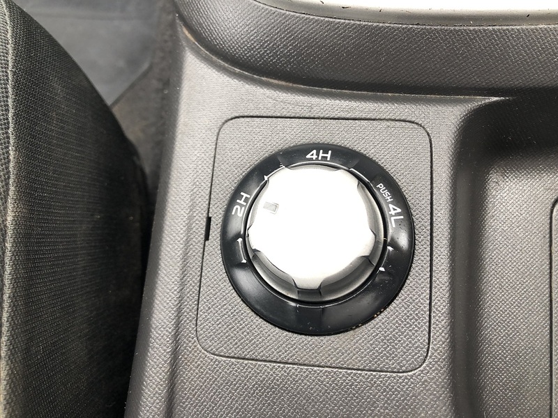 Isuzu TD Yukon Pickup 2.5 Manual Diesel
