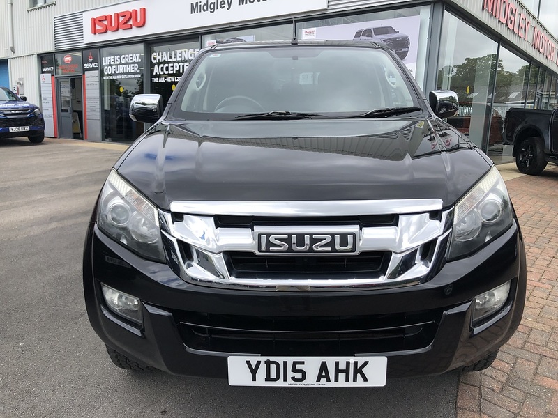 Isuzu TD Yukon Pickup 2.5 Manual Diesel