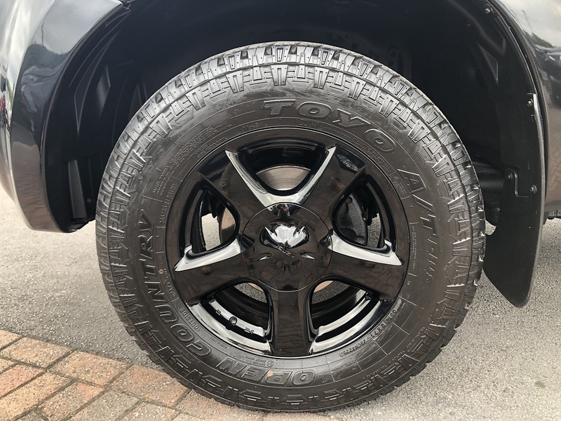 Isuzu TD Yukon Pickup 2.5 Manual Diesel