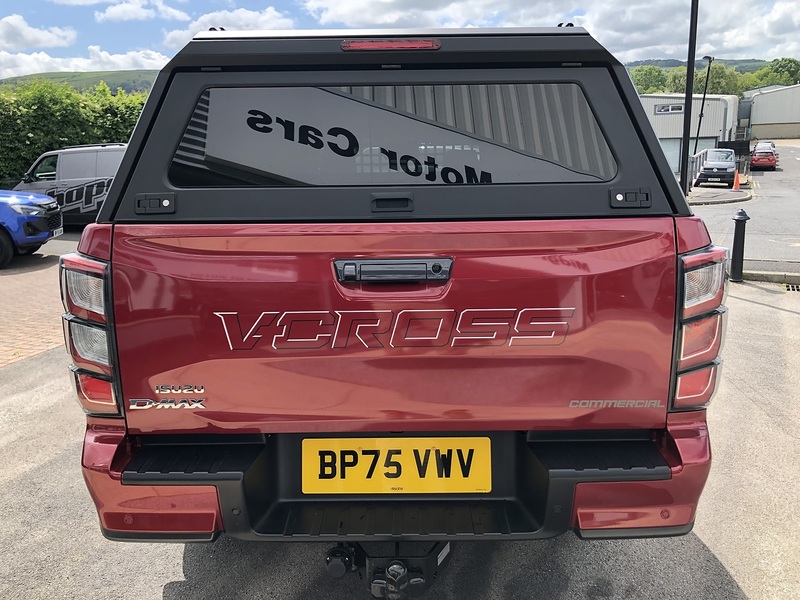 Isuzu 1.9 TD V-Cross Commercial Pickup 4dr Diesel Auto 4WD Euro 6 (s/s) (164 ps)