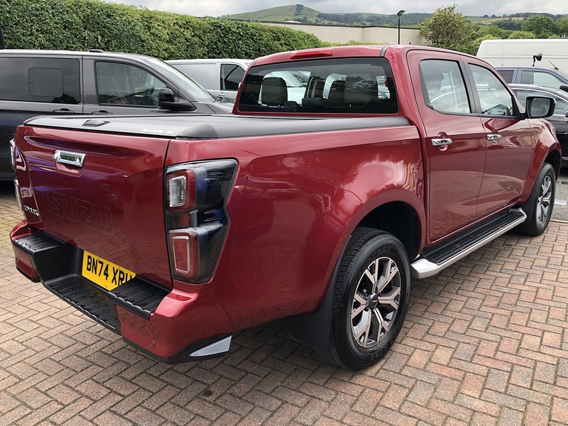 Isuzu 1.9 TD DL40 Pickup Double Cab 4dr Diesel Auto 4WD Euro 6 (s/s) (164 ps)