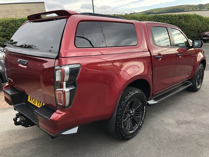 Isuzu 1.9 TD V-Cross Pickup Double Cab 4dr Diesel Auto 4WD Euro 6 (s/s) (164 ps)