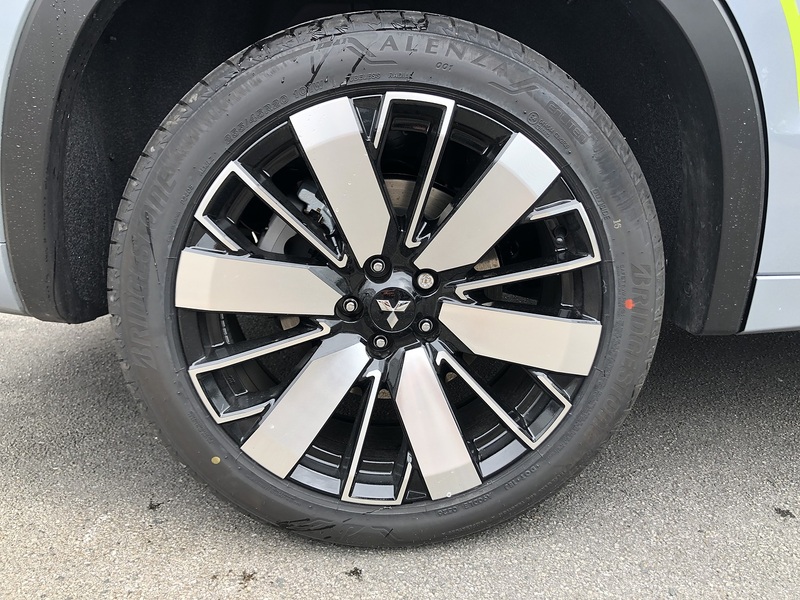 Mitsubishi PHEV Diamond SUV 2.4 Auto Petrol/Electric