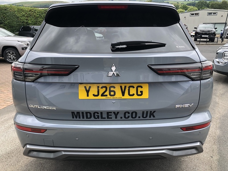 Mitsubishi PHEV Diamond SUV 2.4 Auto Petrol/Electric