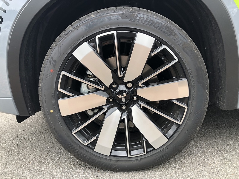 Mitsubishi PHEV Diamond SUV 2.4 Auto Petrol/Electric