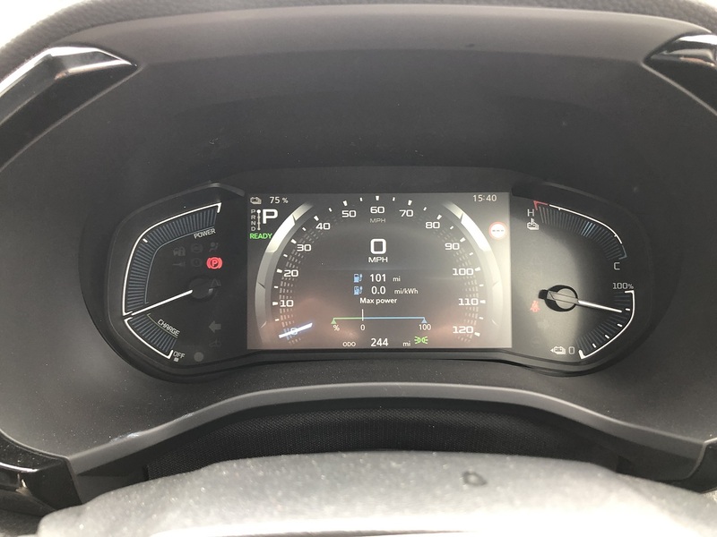 Isuzu eV-Cross Pickup 0 Automatic Electric