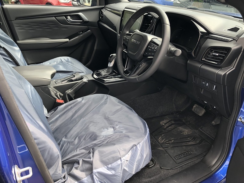 Isuzu eV-Cross Pickup 0 Automatic Electric