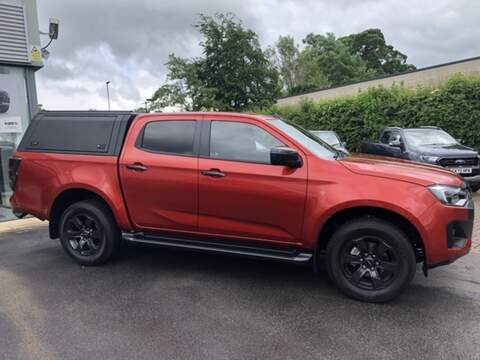 Isuzu D-Max, 1.9 TD V-Cross Commercial Pickup 4dr Diesel Auto 4WD Euro 6 (s/s) (164 ps)