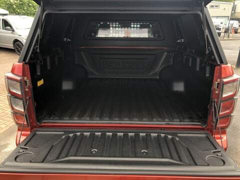 Isuzu D-Max, 1.9 TD V-Cross Commercial Pickup 4dr Diesel Auto 4WD Euro 6 (s/s) (164 ps)