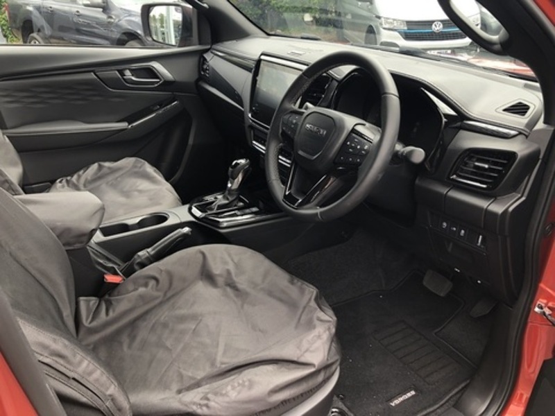 Isuzu 1.9 TD V-Cross Commercial Pickup 4dr Diesel Auto 4WD Euro 6 (s/s) (164 ps)