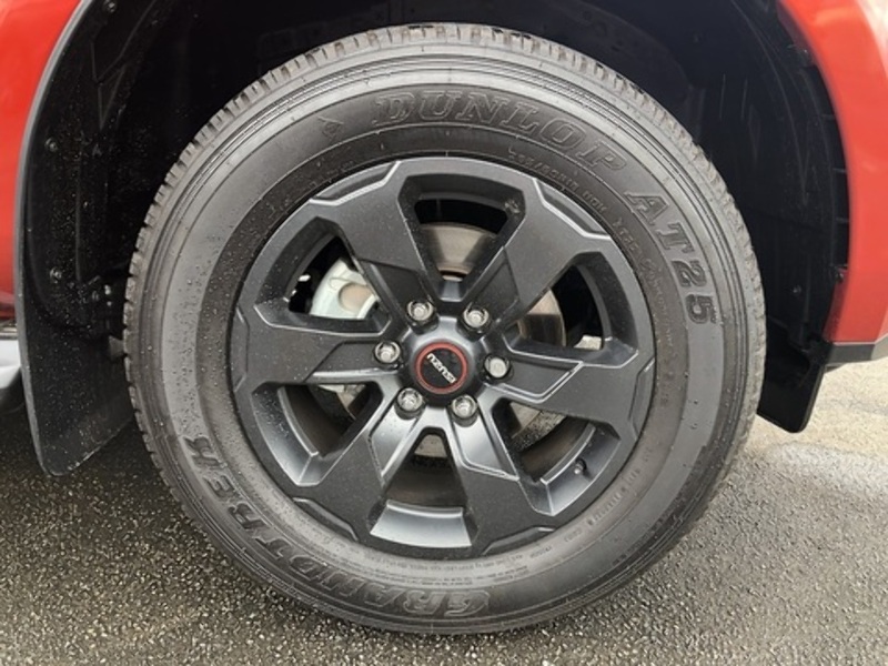 Isuzu 1.9 TD V-Cross Commercial Pickup 4dr Diesel Auto 4WD Euro 6 (s/s) (164 ps)