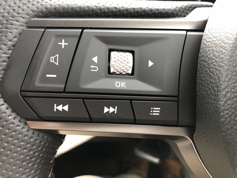 Mitsubishi Barbarian 2.4 Pickup Automatic Diesel