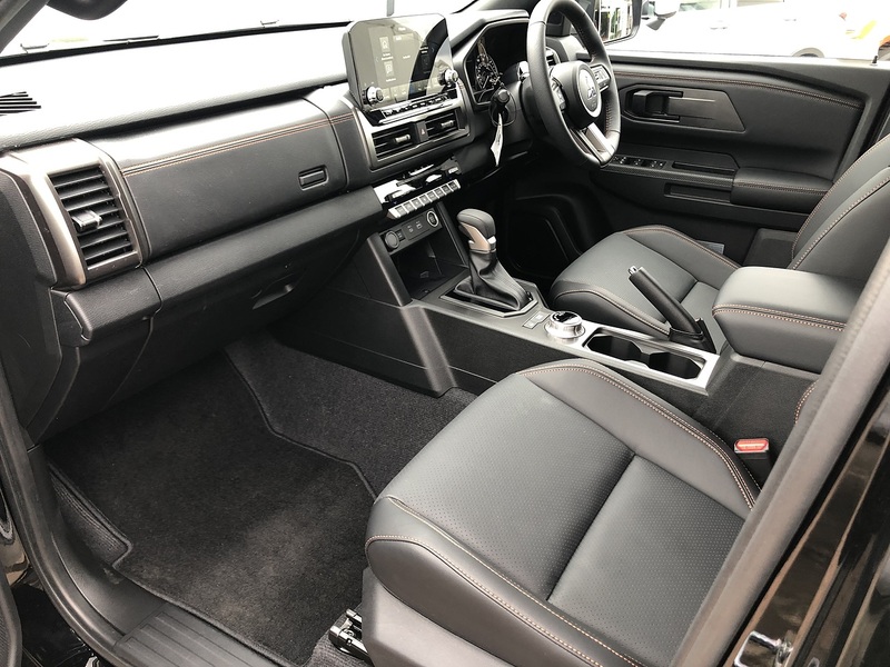Mitsubishi Barbarian 2.4 Pickup Automatic Diesel