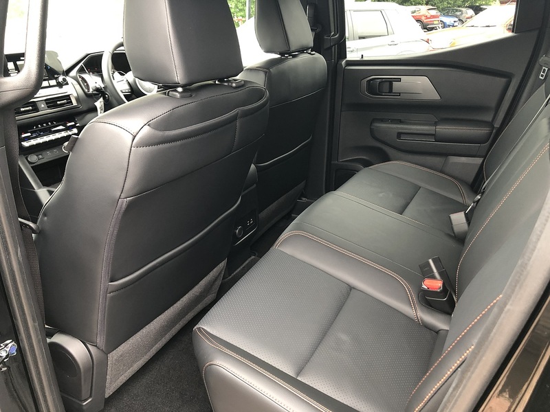 Mitsubishi Barbarian 2.4 Pickup Automatic Diesel
