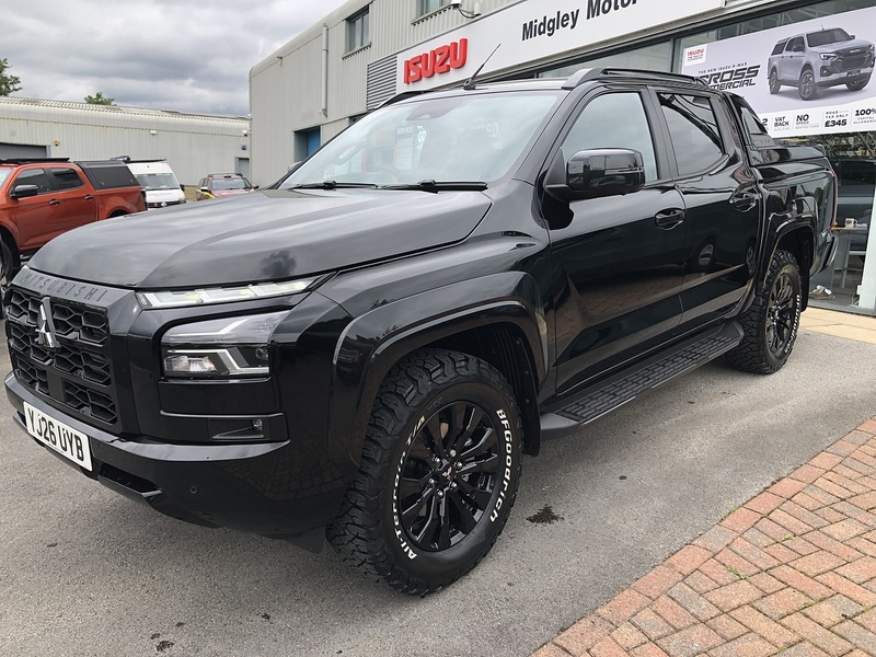 Mitsubishi Barbarian 2.4 Pickup Automatic Diesel