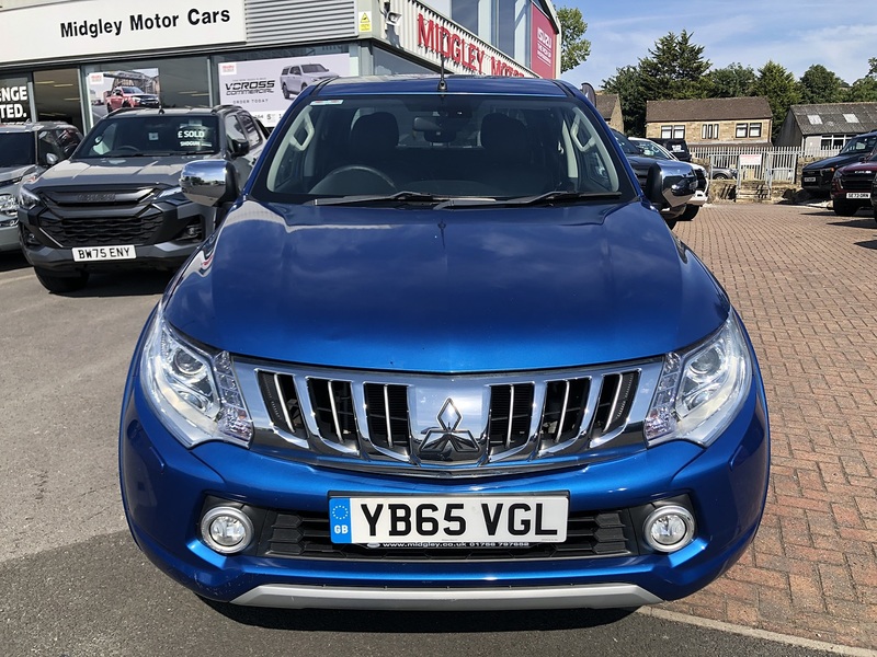 Mitsubishi 2.4 DI-D DC Warrior Pickup Double Cab 4dr Diesel Manual 4WD Euro 5 (178 ps)
