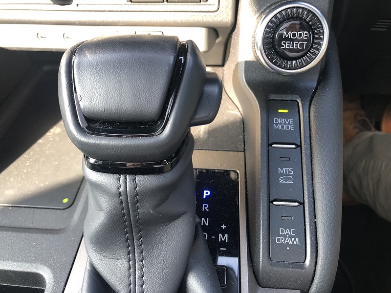 Toyota 2.8D Invincible SUV 5dr Diesel Auto 4WD Euro 6 (s/s) (LWB) (204 ps)