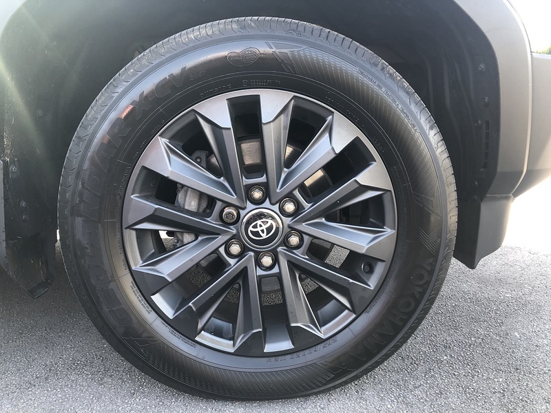 Toyota 2.8D Invincible SUV 5dr Diesel Auto 4WD Euro 6 (s/s) (LWB) (204 ps)