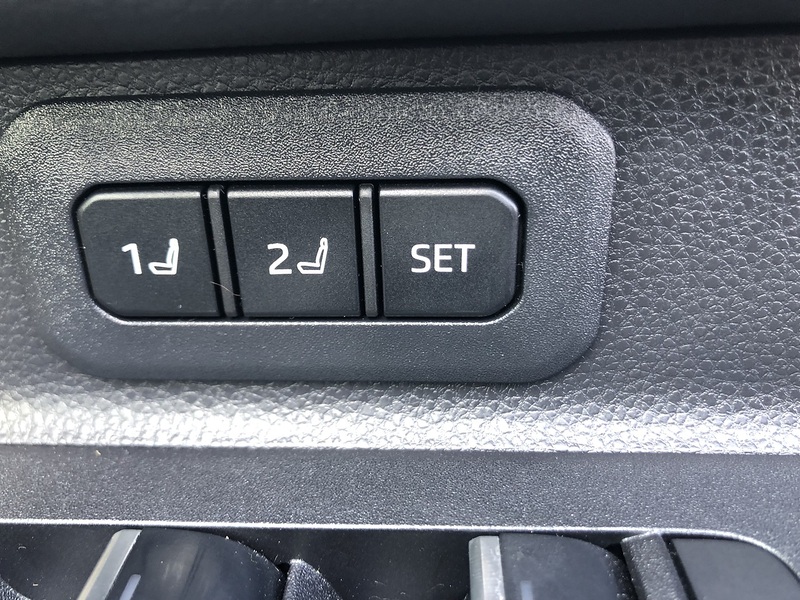 Toyota 2.8D Invincible SUV 5dr Diesel Auto 4WD Euro 6 (s/s) (LWB) (204 ps)
