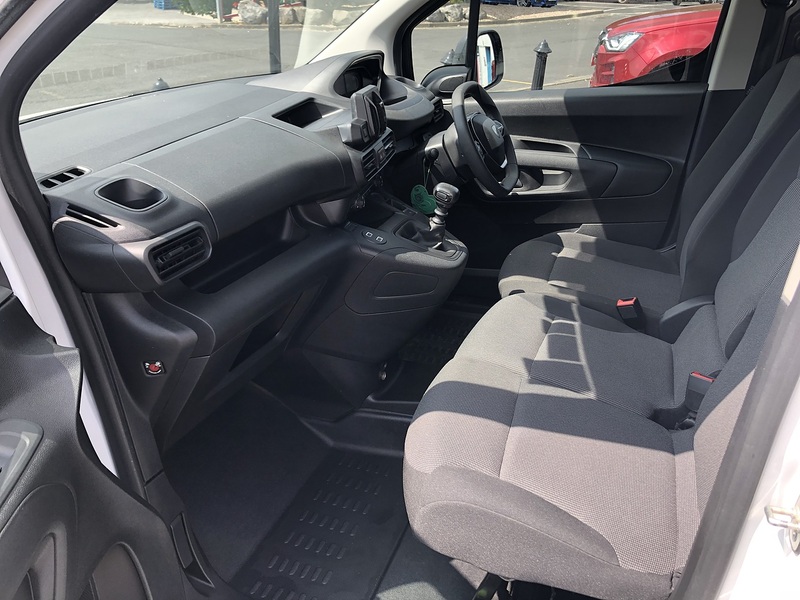 Peugeot 1.5 BlueHDi 1000 Professional Standard Panel Van 5dr Diesel Manual SWB Euro 6 (s/s) (100 ps)