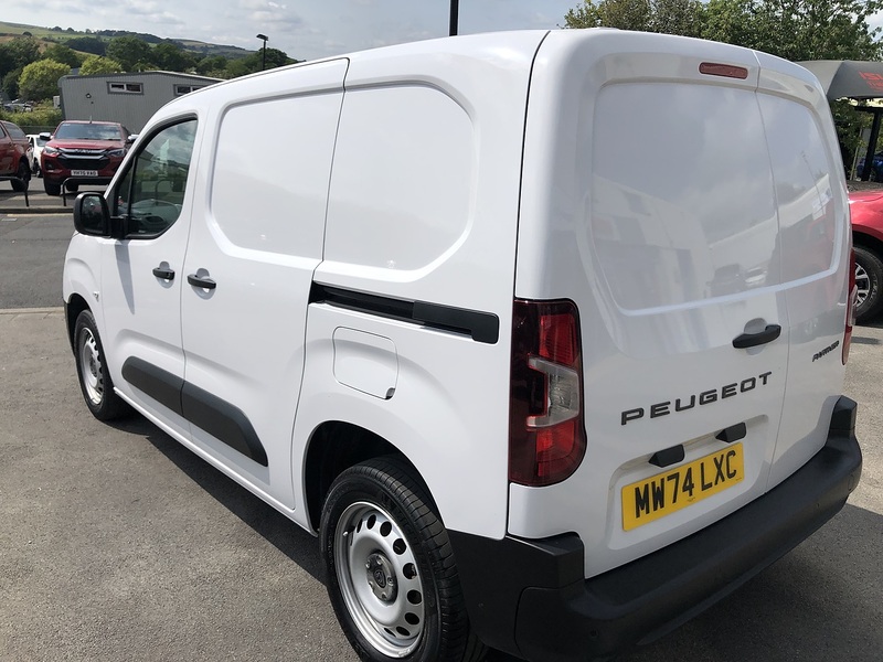 Peugeot 1.5 BlueHDi 1000 Professional Standard Panel Van 5dr Diesel Manual SWB Euro 6 (s/s) (100 ps)