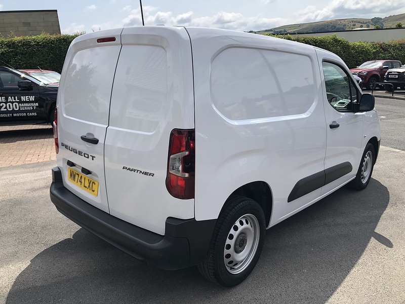 Peugeot 1.5 BlueHDi 1000 Professional Standard Panel Van 5dr Diesel Manual SWB Euro 6 (s/s) (100 ps)