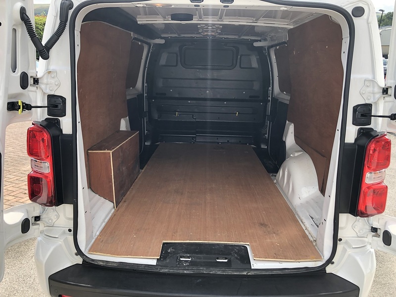 Vauxhall 1.5 Turbo D 2900 Sportive Panel Van 5dr Diesel Manual L2 H1 Euro 6 (s/s) (100 ps)