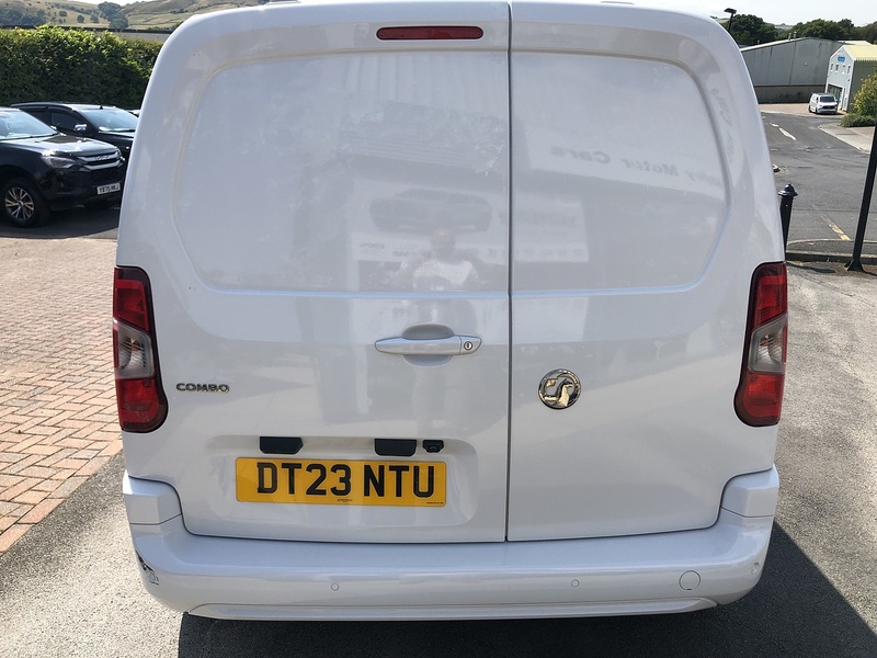 Vauxhall 1.5 Turbo D 2300 Pro Panel Van 5dr Diesel Manual L1 H1 Euro 6 (s/s) (100 ps)