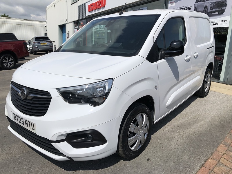 Vauxhall 1.5 Turbo D 2300 Pro Panel Van 5dr Diesel Manual L1 H1 Euro 6 (s/s) (100 ps)