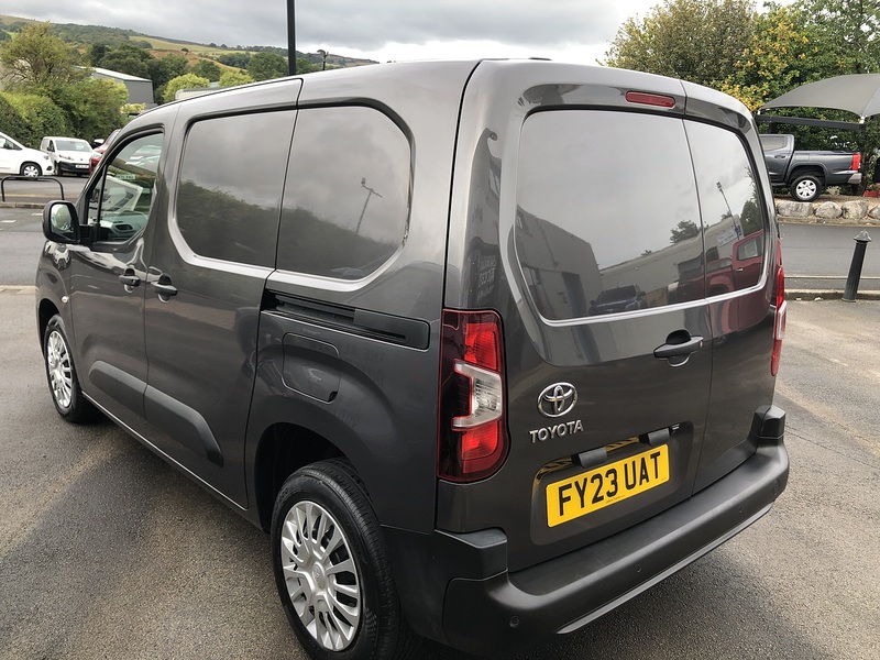 Toyota 1.5 BlueHDi Icon Short Panel Van 5dr Diesel Manual SWB Euro 6 (s/s) (100 bhp)