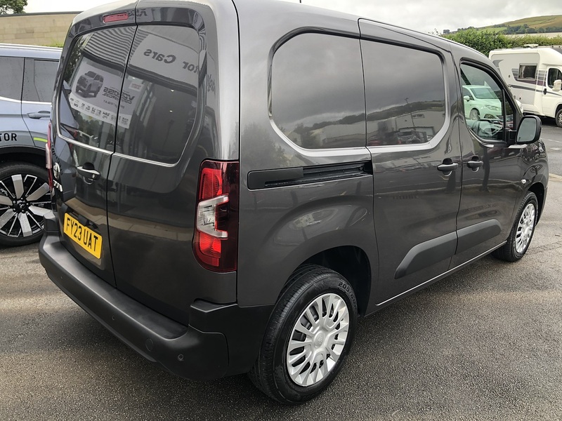 Toyota 1.5 BlueHDi Icon Short Panel Van 5dr Diesel Manual SWB Euro 6 (s/s) (100 bhp)