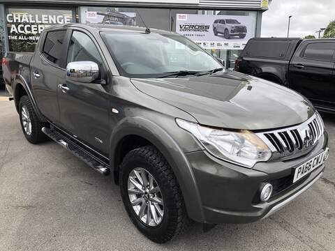 Mitsubishi L200, 2.4 DI-D DC Titan Pickup Double Cab 4dr Diesel Manual 4WD Euro 6 (178 ps)