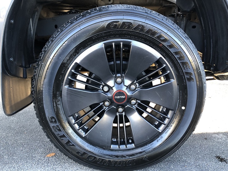 Isuzu Utility Dcb Pick Up 1.9 Automatic Diesel