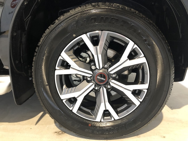 Isuzu Dl40 Dcb Pick Up 1.9 Automatic Diesel