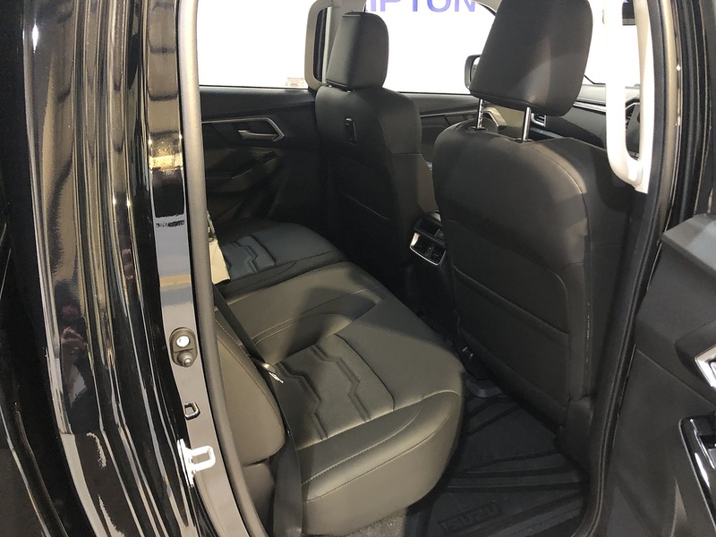 Isuzu Dl40 Dcb Pick Up 1.9 Automatic Diesel