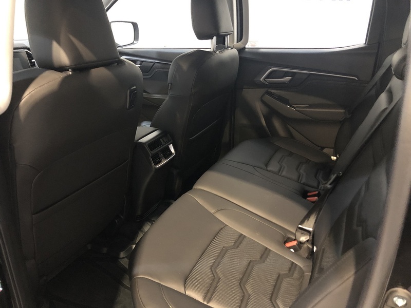 Isuzu Dl40 Dcb Pick Up 1.9 Automatic Diesel