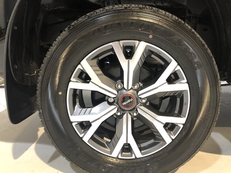 Isuzu Dl40 Dcb Pick Up 1.9 Automatic Diesel