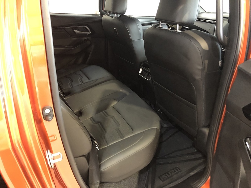 Isuzu 1.9 TD V-Cross Pickup Double Cab 4dr Diesel Auto 4WD Euro 6 (s/s) (164 ps)