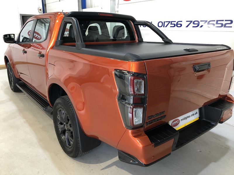Isuzu 1.9 TD V-Cross Pickup Double Cab 4dr Diesel Auto 4WD Euro 6 (s/s) (164 ps)