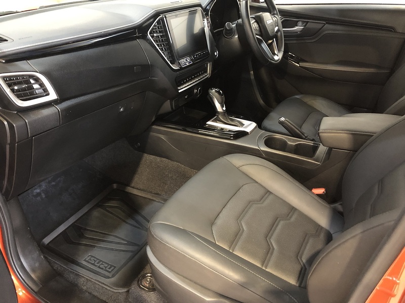 Isuzu 1.9 TD V-Cross Pickup Double Cab 4dr Diesel Auto 4WD Euro 6 (s/s) (164 ps)