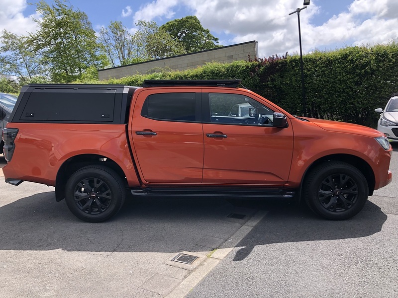 Isuzu 1.9 TD V-Cross Pickup Double Cab 4dr Diesel Auto 4WD Euro 6 (s/s) (164 ps)