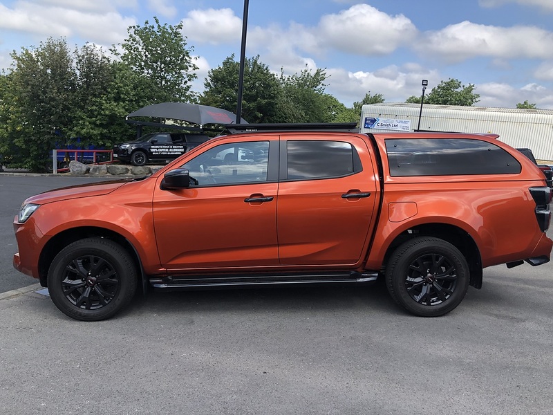 Isuzu 1.9 TD V-Cross Pickup Double Cab 4dr Diesel Auto 4WD Euro 6 (s/s) (164 ps)