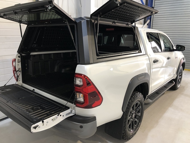 Toyota 2.8 D-4D-h Invincible X Pickup 4dr Diesel Hybrid Auto 4WD Euro 6 (204 ps)