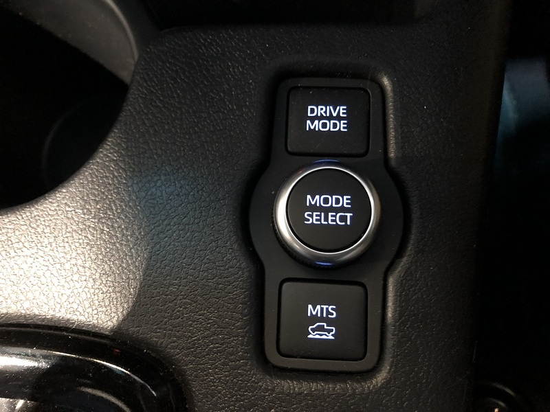 Toyota 2.8 D-4D-h Invincible X Pickup 4dr Diesel Hybrid Auto 4WD Euro 6 (204 ps)